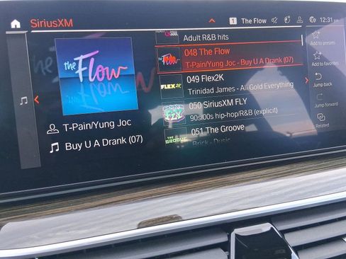 Used 2021 BMW M550i xDrive w/ Dynamic Handling Package image 25