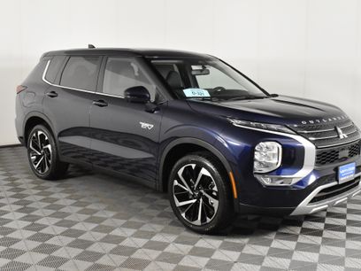 Used 2025 Mitsubishi Outlander SE