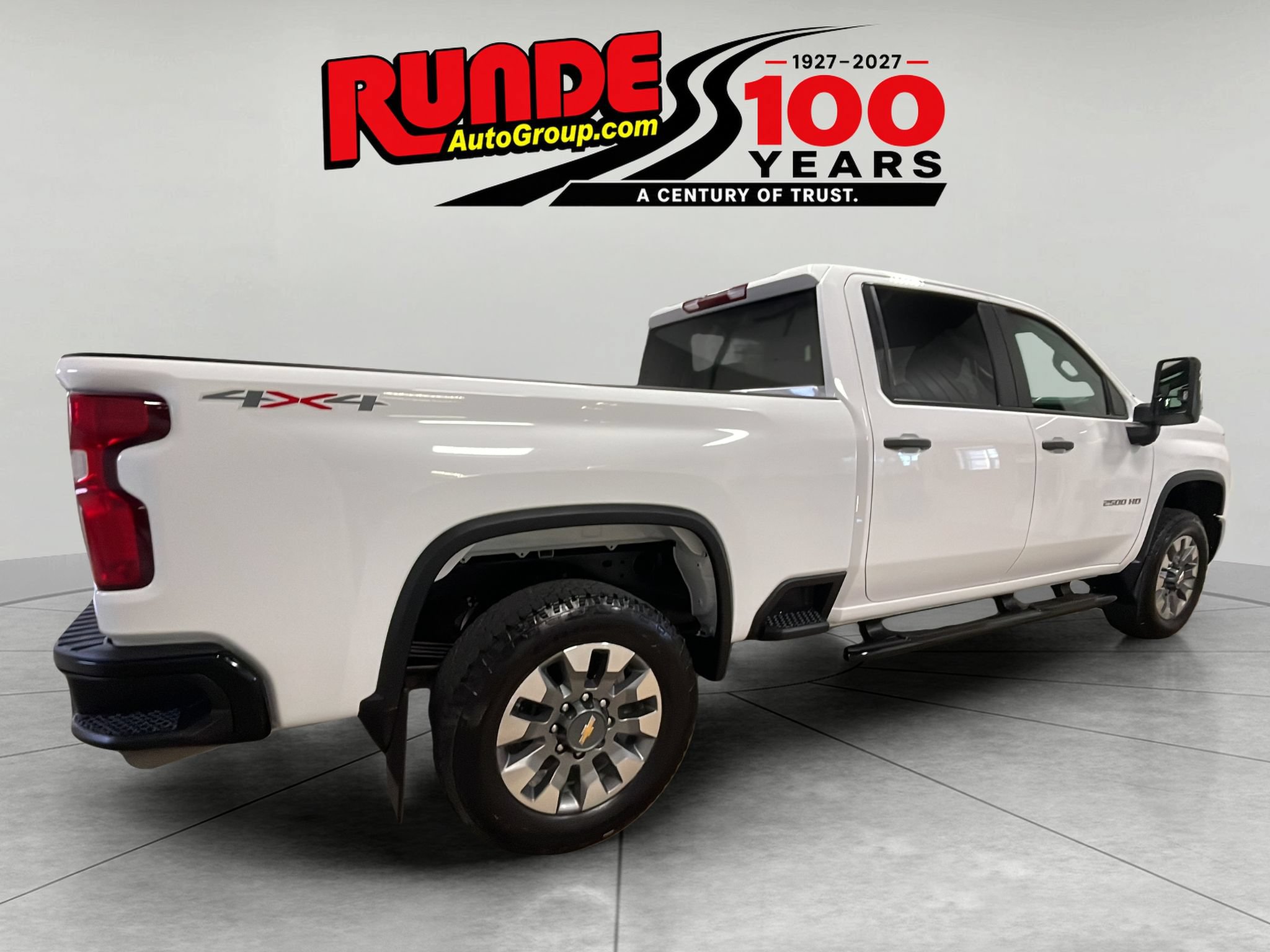 Used 2026 Chevrolet Silverado 2500 Custom w/ Custom Value Package AWD/4WD image 4