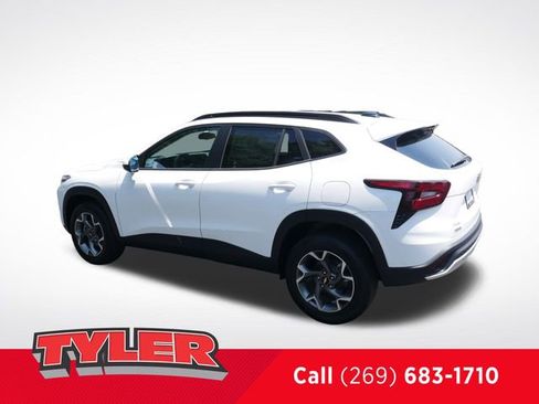 New 2025 Chevrolet Trax LT image 5