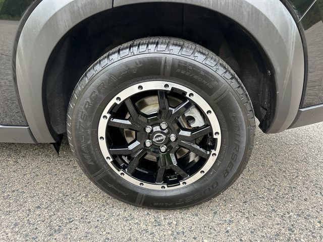 Used 2023 Nissan Pathfinder Rock Creek AWD/4WD image 17