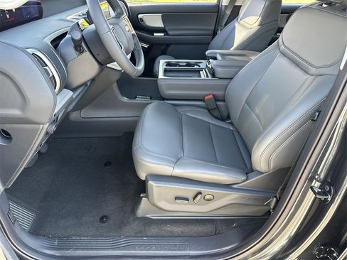 New 2025 Ford Expedition Max Active image 20