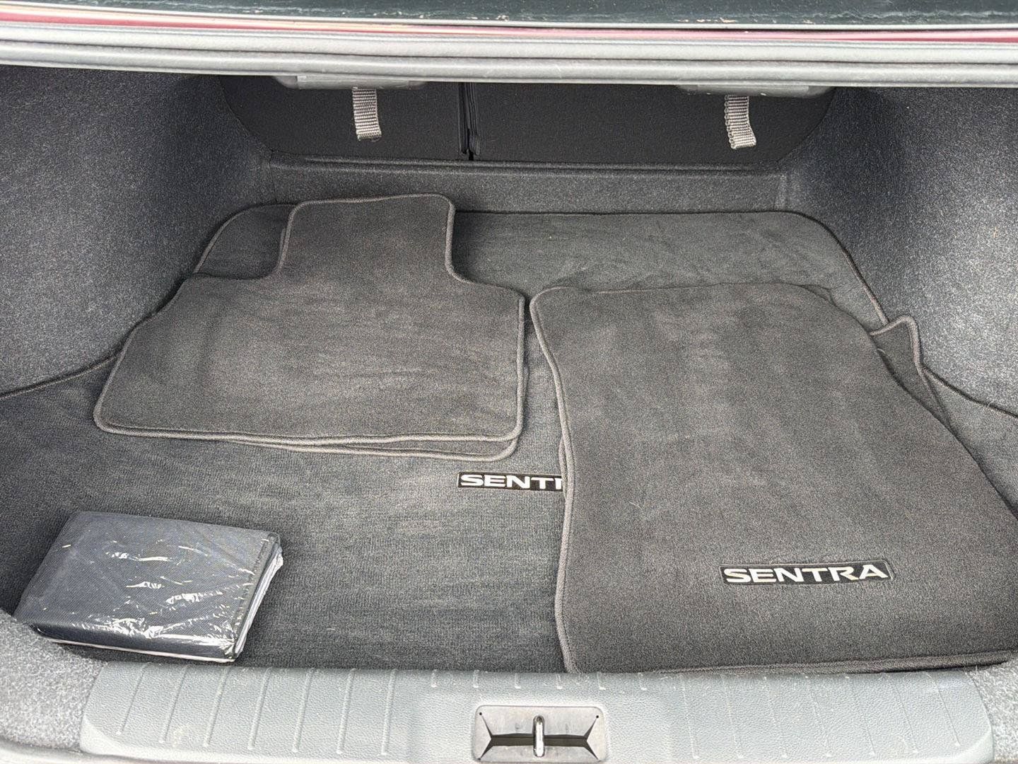 Used 2022 Nissan Sentra SV w/ Trunk Package FWD image 32