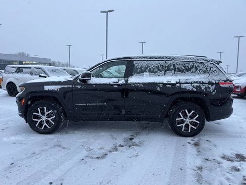 Used 2023 Jeep Grand Cherokee L Limited image 6