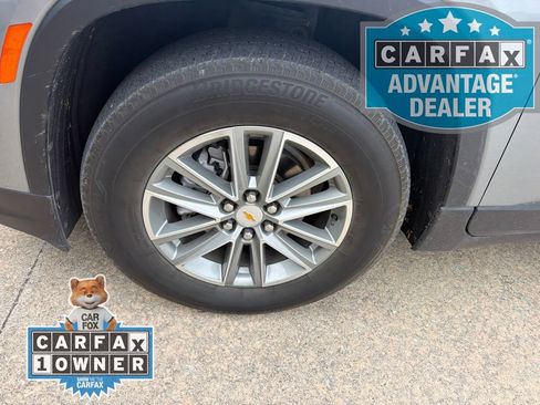 Used 2023 Chevrolet Traverse LT w/ LPO, Floor Liner Package FWD image 8
