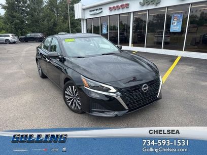 Used 2024 Nissan Altima 2.5 SV