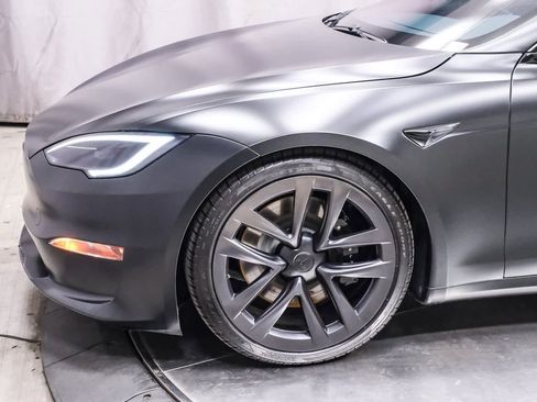 Used 2023 Tesla Model S Standard Range image 12