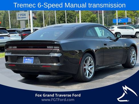 Used 2025 Dodge Charger Daytona Scat Pack w/ Track Pack AWD/4WD image 8