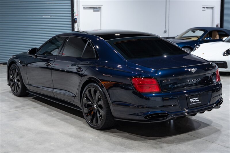 Used 2022 Bentley Flying Spur W12 AWD/4WD image 4
