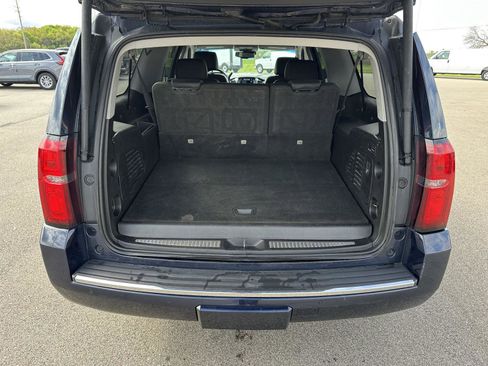 Used 2019 Chevrolet Suburban Premier w/ Max Trailering Package AWD/4WD image 7