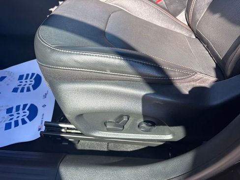 Used 2023 Jeep Compass Latitude w/ Sun and Sound Group image 13