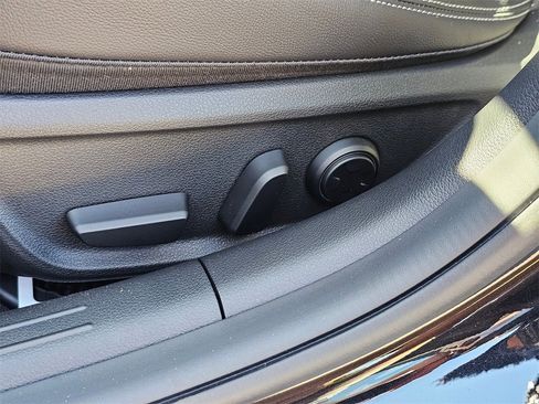 New 2026 Genesis G70 2.5T Prestige image 33