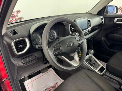 Used 2022 Hyundai Venue SE w/ Cargo Package FWD image 20