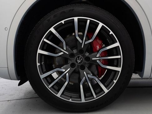 Used 2024 Maserati Grecale GT image 65