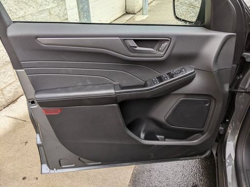 Used 2025 Ford Escape Active w/ Cold Weather Package image 21