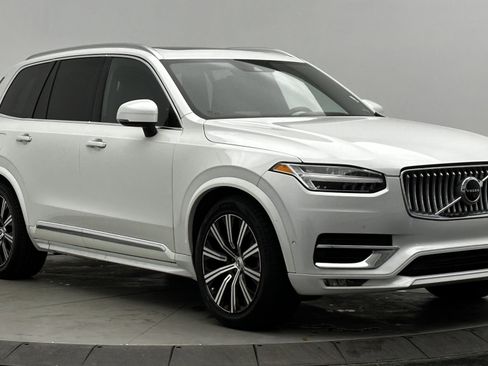 Used 2022 Volvo XC90 T6 Inscription w/ Advanced Package image 3
