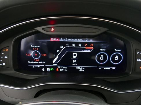 Used 2022 Audi RS 6 AWD/4WD image 26