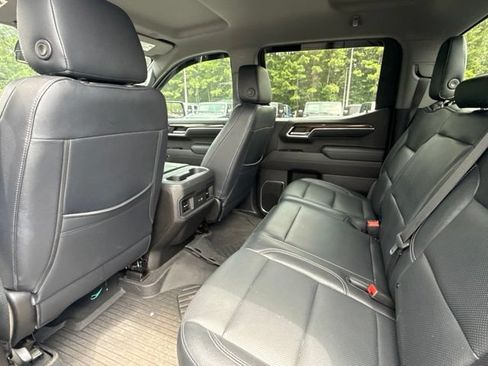 Used 2022 Chevrolet Silverado 1500 RST AWD/4WD image 17