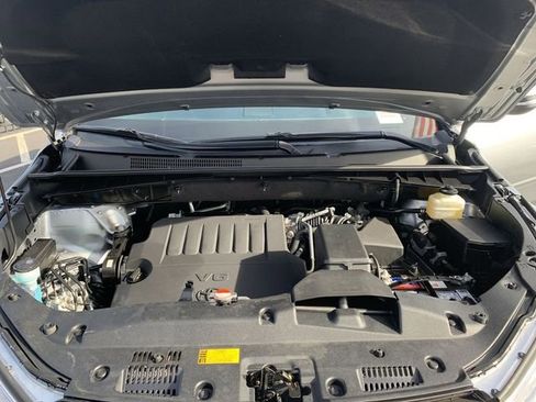 Used 2016 Toyota Highlander Limited image 16
