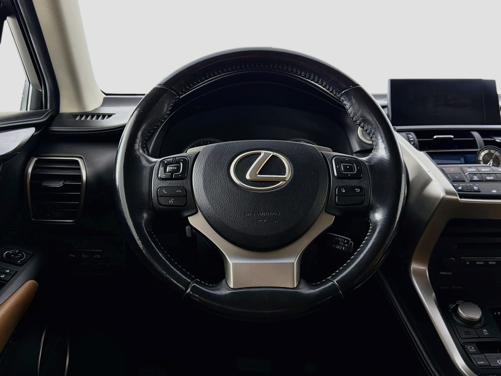 Used 2015 Lexus NX 200t FWD w/ Premium Package image 18