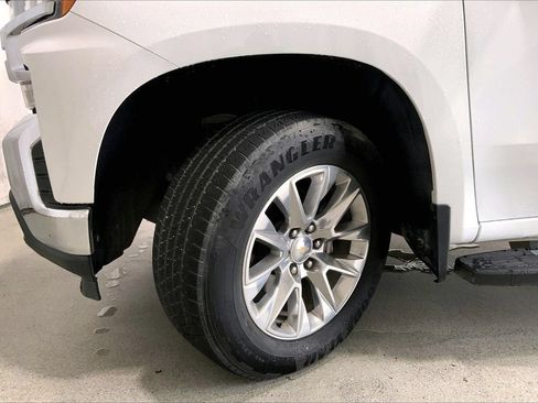 Used 2021 Chevrolet Silverado 1500 LT AWD/4WD image 20