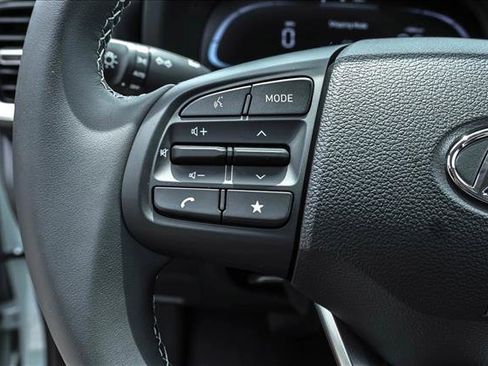 New 2026 Hyundai Venue SEL FWD image 15