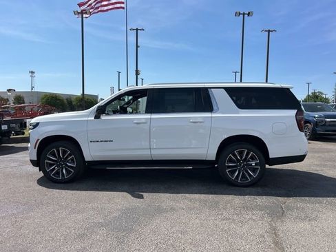 New 2026 Chevrolet Suburban LS w/ LS Custom Edition AWD/4WD image 6