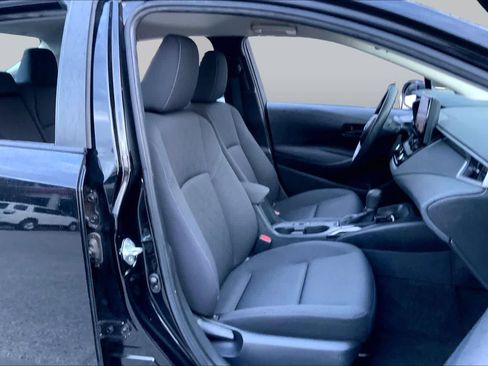 Used 2024 Toyota Corolla LE FWD image 9