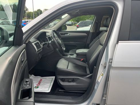 Used 2018 Volkswagen Atlas SE FWD image 24