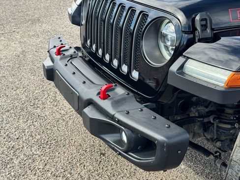 Used 2018 Jeep Wrangler Unlimited Rubicon AWD/4WD image 14
