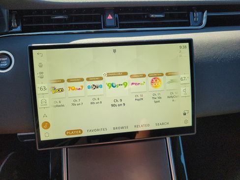 Used 2024 Land Rover Range Rover Evoque Dynamic SE image 16