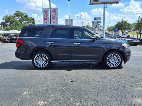 Certified 2024 Ford Expedition Limited AWD/4WD image 5