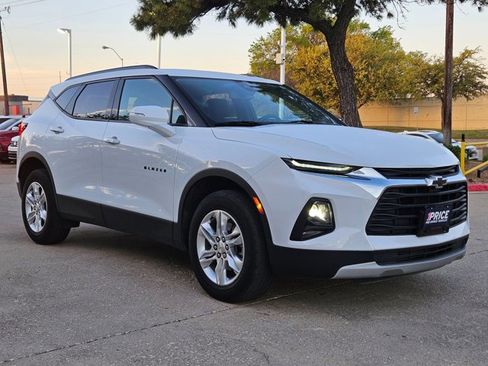 Used 2022 Chevrolet Blazer LT image 3
