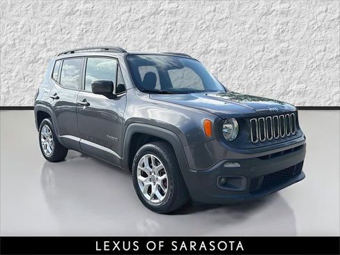 Used 2017 Jeep Renegade Latitude w/ Popular Equipment Group FWD image 1