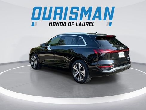 Used 2024 Audi Q8 e-tron Premium Plus AWD/4WD image 6