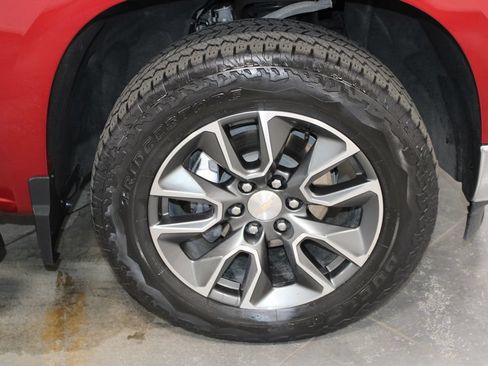 Used 2023 Chevrolet Silverado 1500 LT AWD/4WD image 62