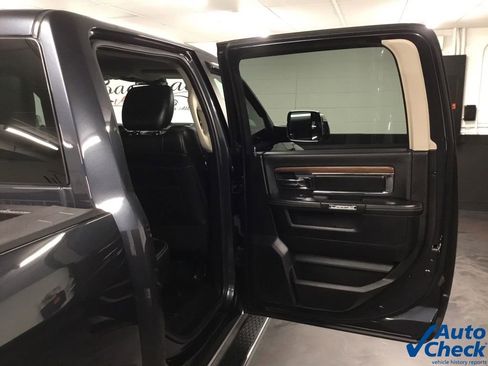 Used 2015 RAM 1500 Laramie w/ Convenience Group image 41