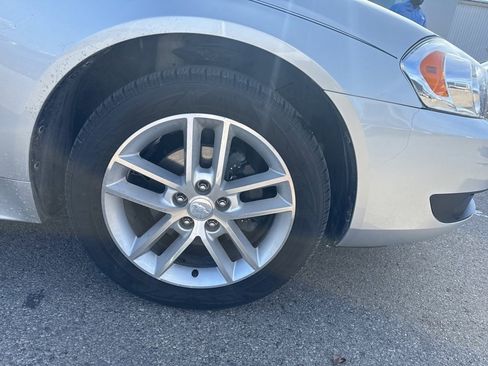 Used 2012 Chevrolet Impala LTZ image 11