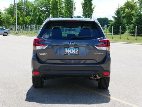 Used 2024 Subaru Forester Limited AWD/4WD image 6