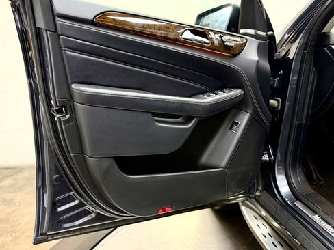 Used 2015 Mercedes-Benz ML 400 4MATIC image 11