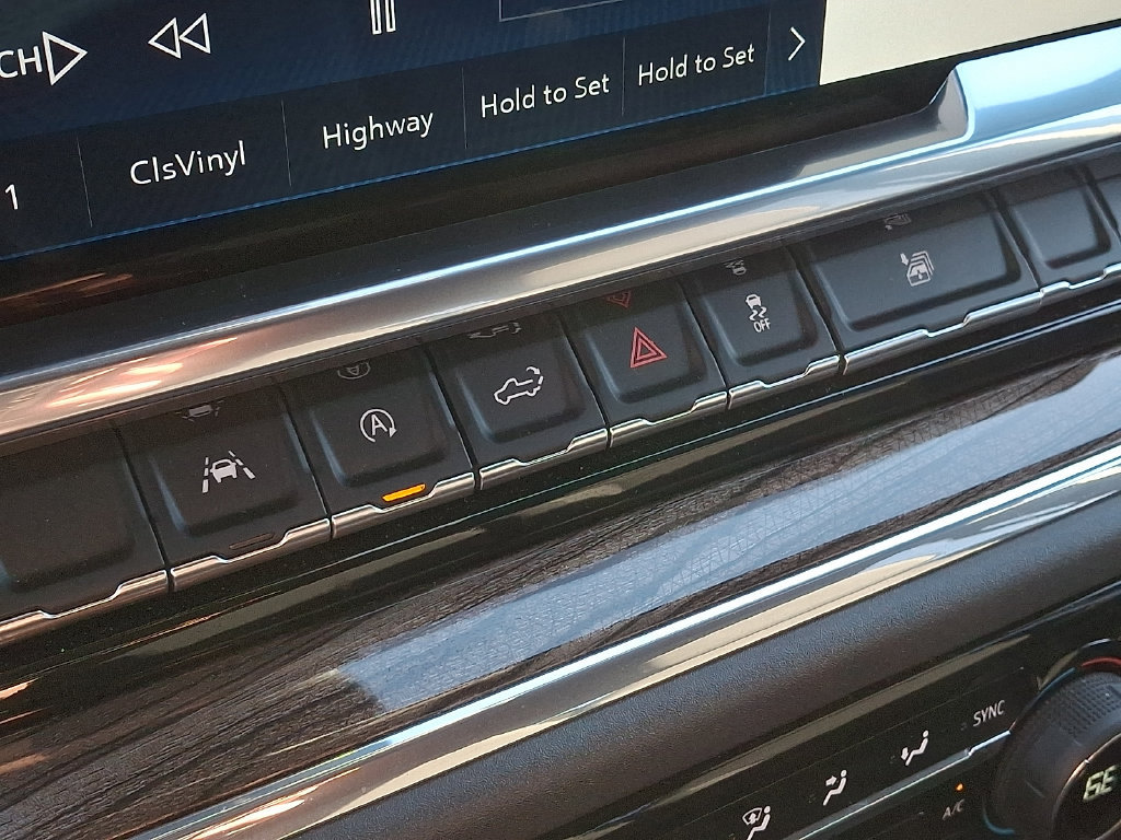Certified 2024 Chevrolet Silverado 1500 LT AWD/4WD image 25