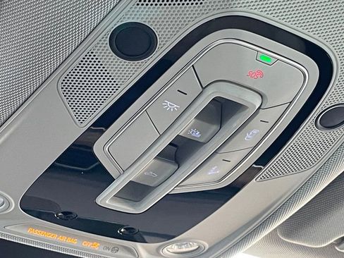 Used 2019 Audi e-tron Premium Plus image 42