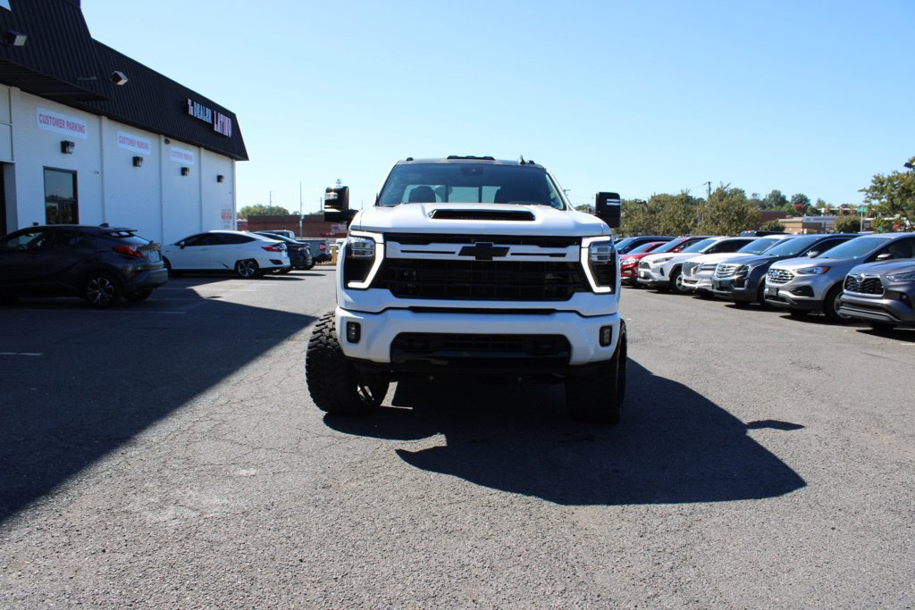 Used 2024 Chevrolet Silverado 2500 LT w/ Z71 Sport Edition AWD/4WD image 2