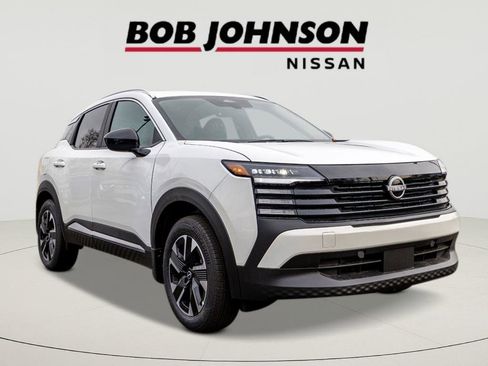 New 2026 Nissan Kicks SV w/ SV Premium Package AWD/4WD image 1