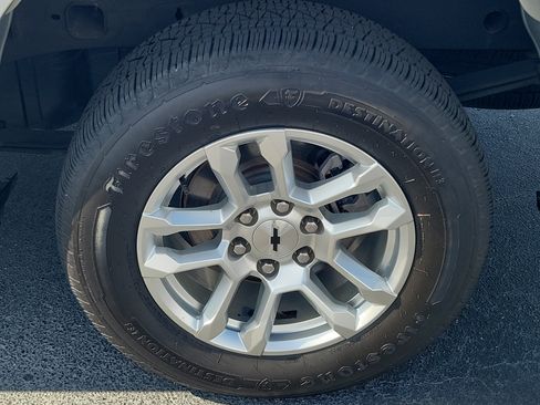 Used 2022 Chevrolet Silverado 1500 RST w/ Convenience Package II AWD/4WD image 9