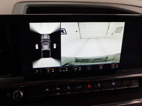 Used 2024 GMC Sierra 1500 SLT RWD image 15