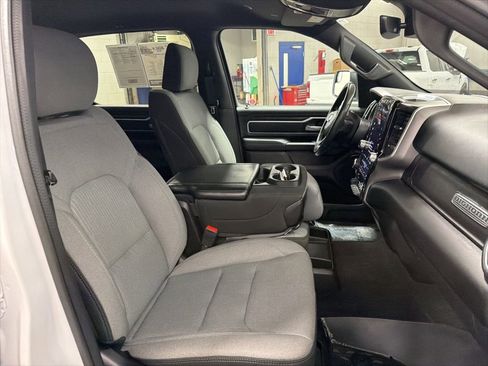 Used 2023 RAM 1500 Big Horn AWD/4WD image 9