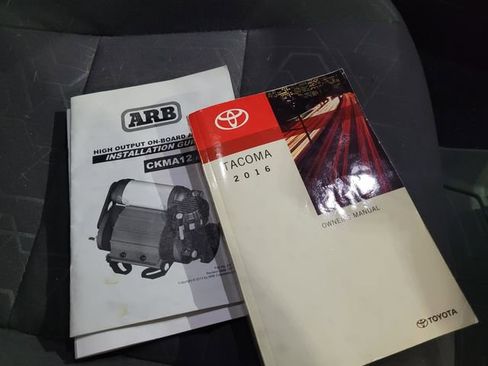 Used 2016 Toyota Tacoma TRD Sport w/ Towing Package image 55