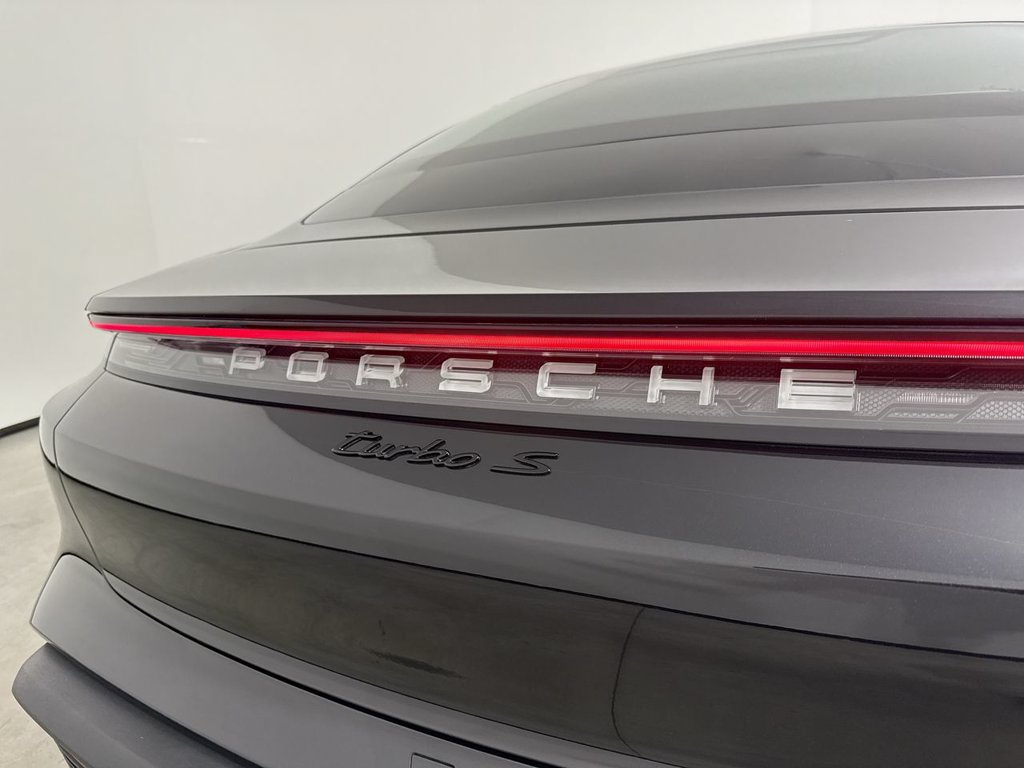 Certified 2021 Porsche Taycan Turbo S w/ Premium Package AWD/4WD image 18