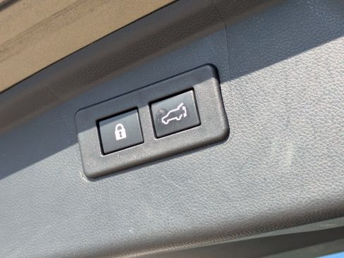 Certified 2022 Subaru Outback Touring XT image 14